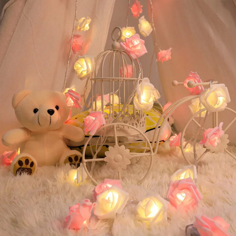 Романтическая световая гирлянда из лампочек в форме колец-роз. Užsisakykite Trendai.lt 7
